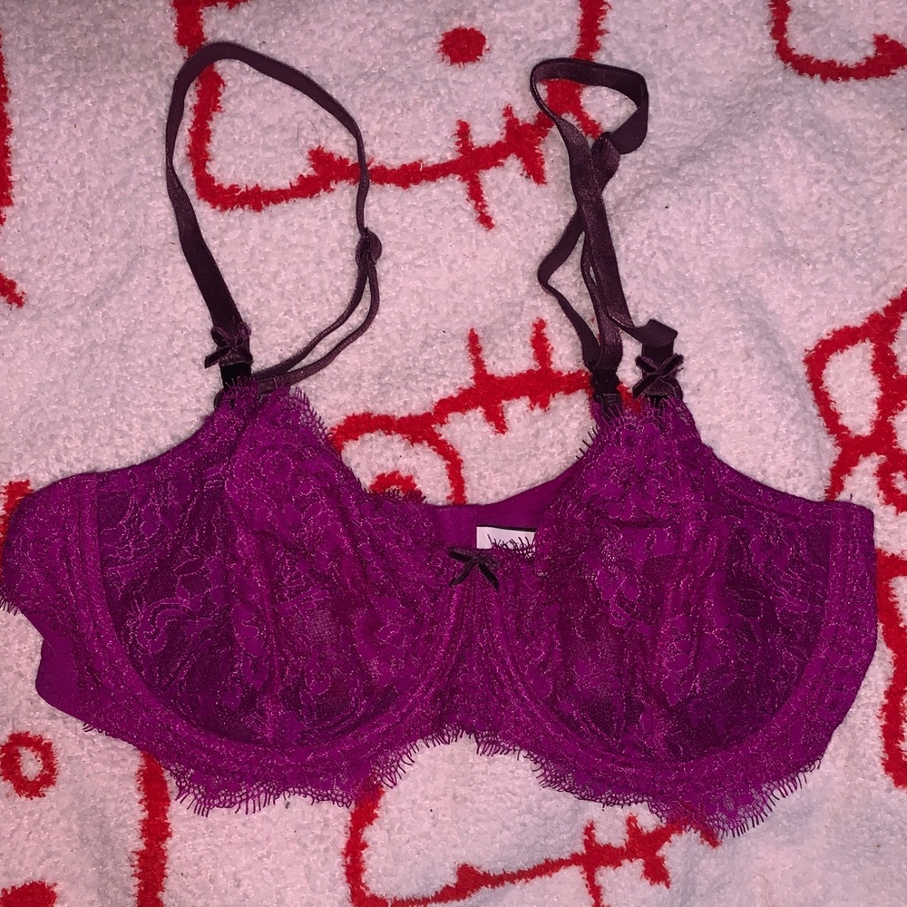 VS Lace Unlined Bra in Purple